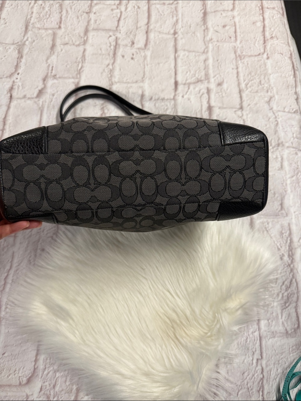 Coach Black/Gray Signature Jacquard Shoulder Bag - Picture 6 of 12